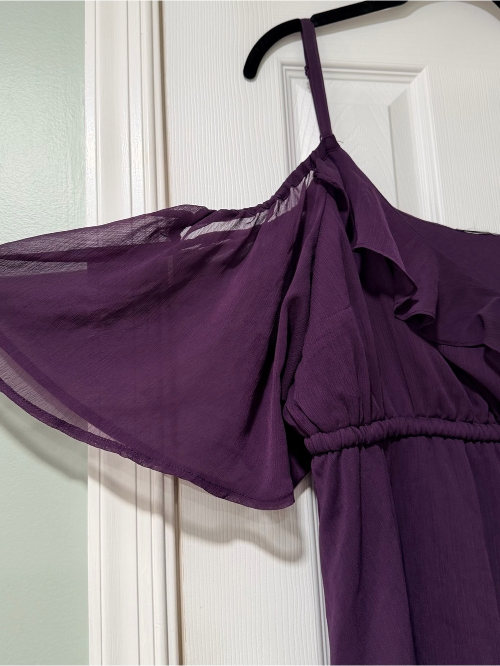 Gorgeous purple Ruffle Top - Picture 5 of 6